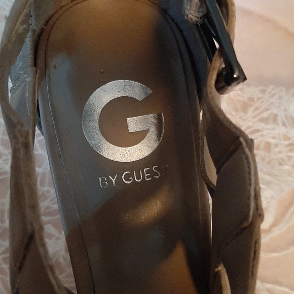 Guess high heel shoes - Picture 2 of 6